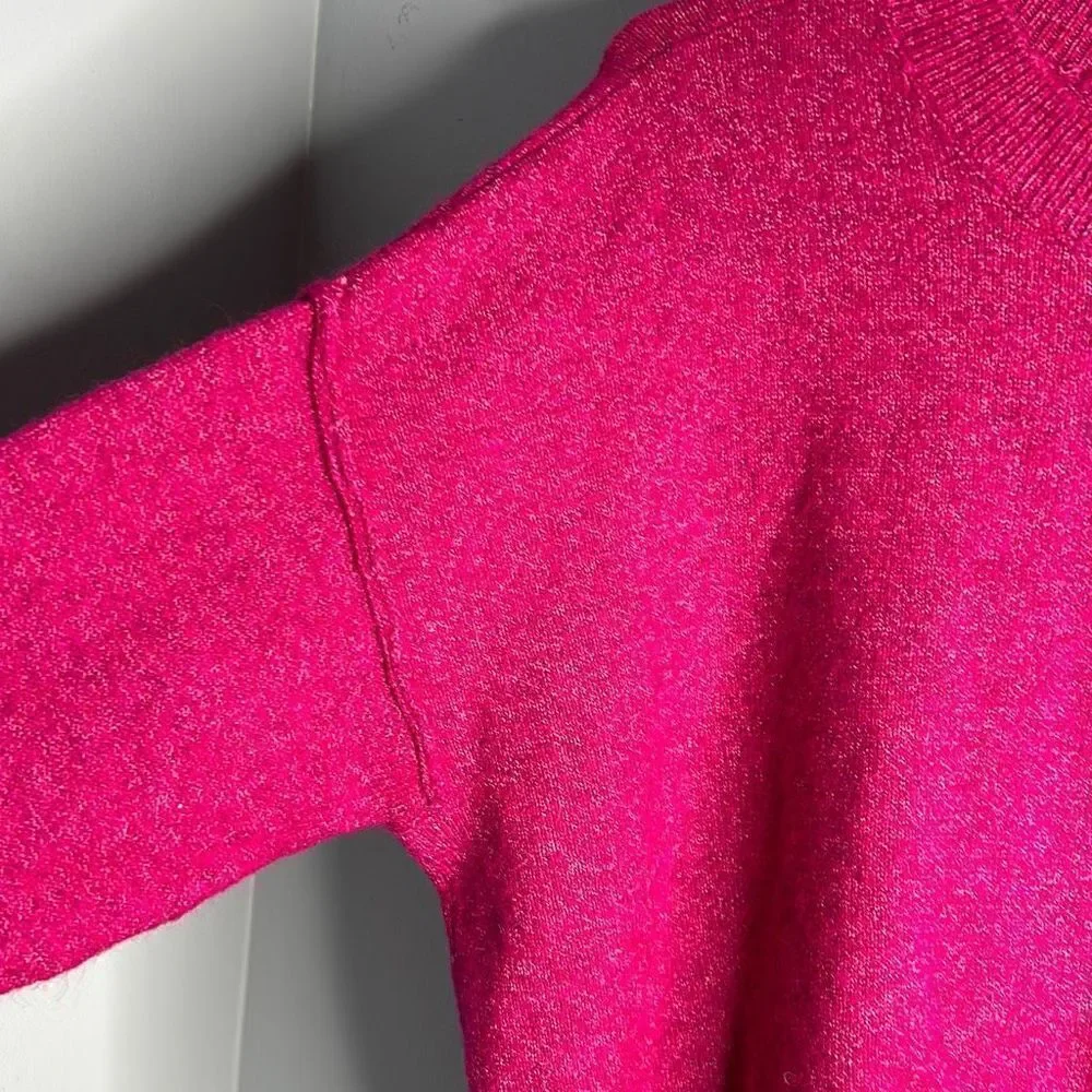 Vince Camuto Barbie Pink Extended Shoulder Crewneck Sweater Lg